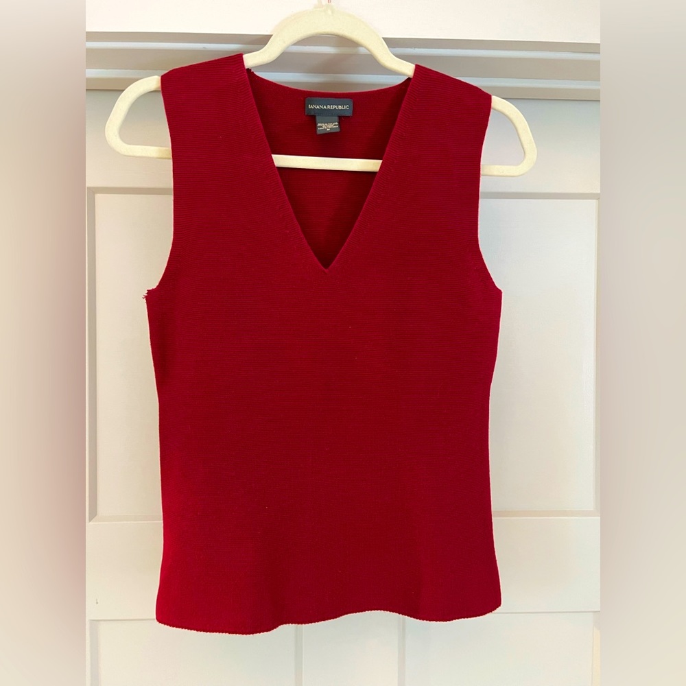 Banana Republic, size Medium, red sweater vest.